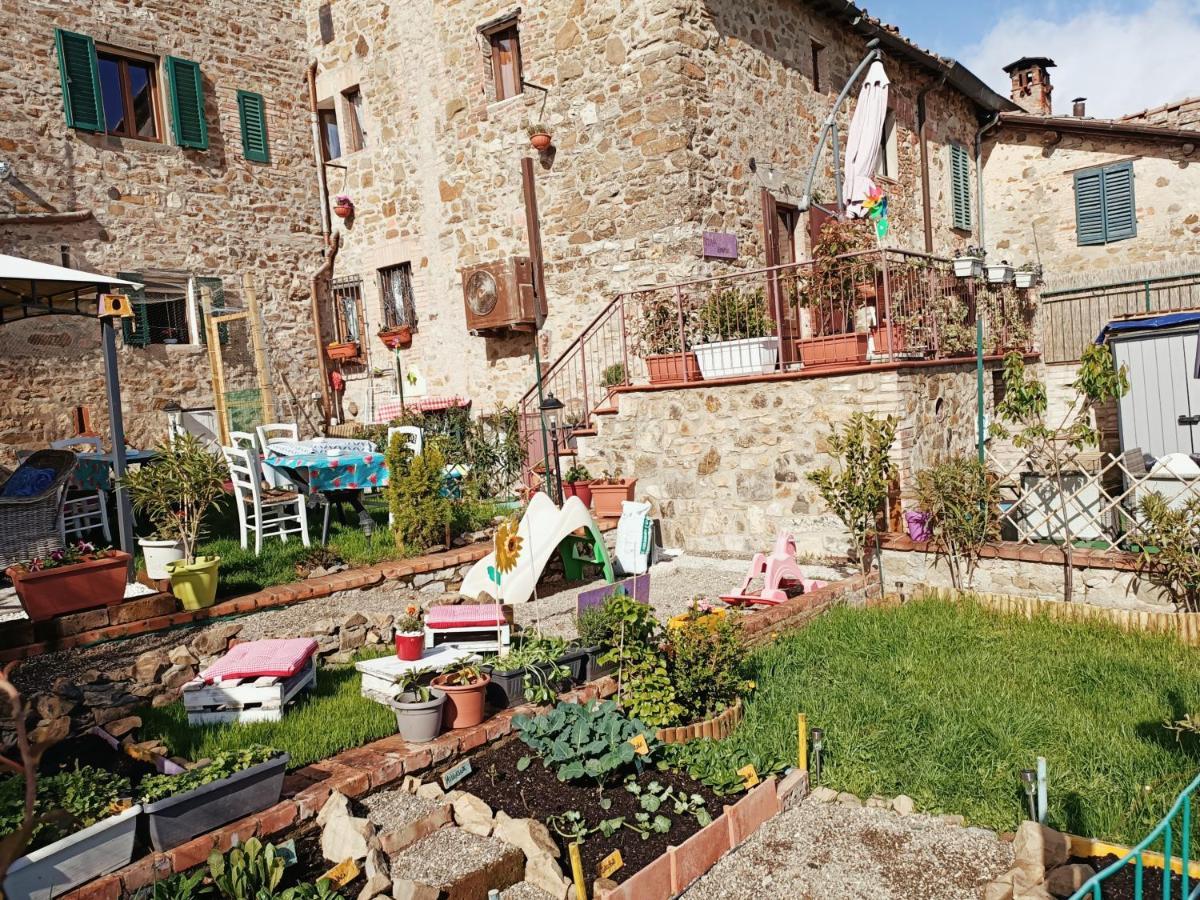 B&B Un Posto Nel Mondo Siena Buitenkant foto