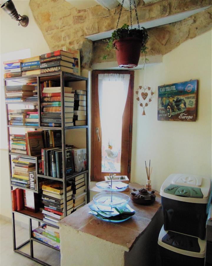 B&B Un Posto Nel Mondo Siena Buitenkant foto